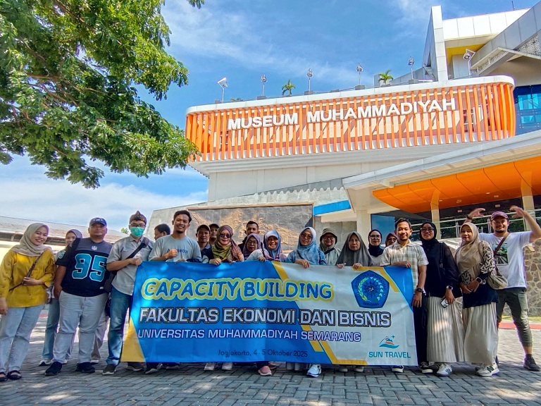 FEB Unimus Gelar Kegiatan Capacity Building di Yogyakarta
