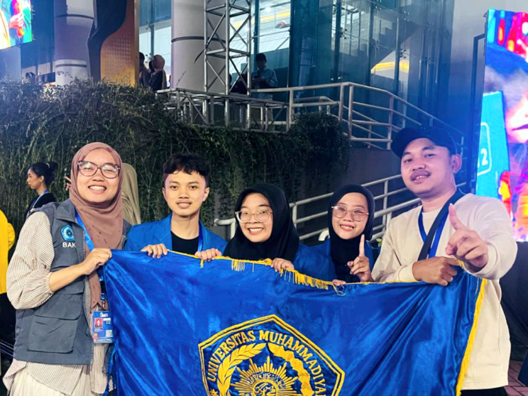 Mahasiswa Prodi S1 Manajemen FEB Unimus Raih Juara 1 KMI Award 2025 Kategori Makanan dan Minuman Bertumbuh