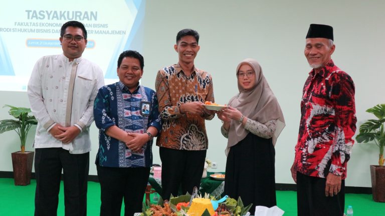 Tasyakuran Perubahan Nama Fakultas Ekonomi Hukum dan Bisnis Serta Peresmian Prodi Baru S1 Hukum Bisnis dan S2 Magister Manajemen